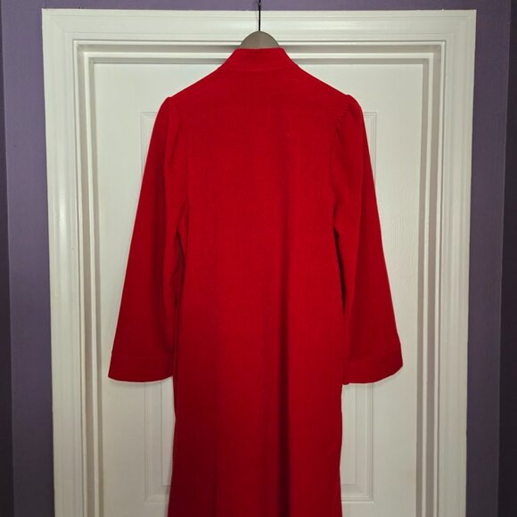 Vintage Vanity Fair Red Embroidered Zip Robe – Medium - Picture 5 of 8